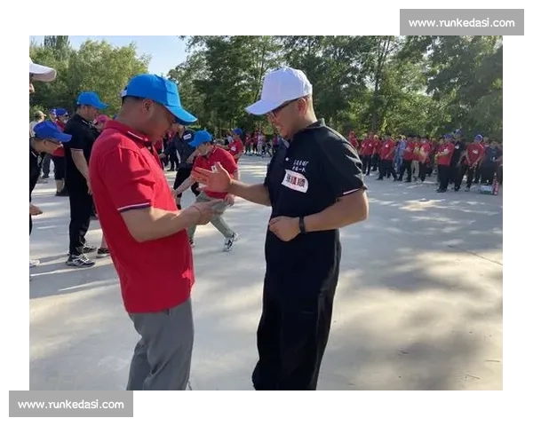 泳儿携手突破极限 展现赛场巅峰实力 助力团队再创辉煌